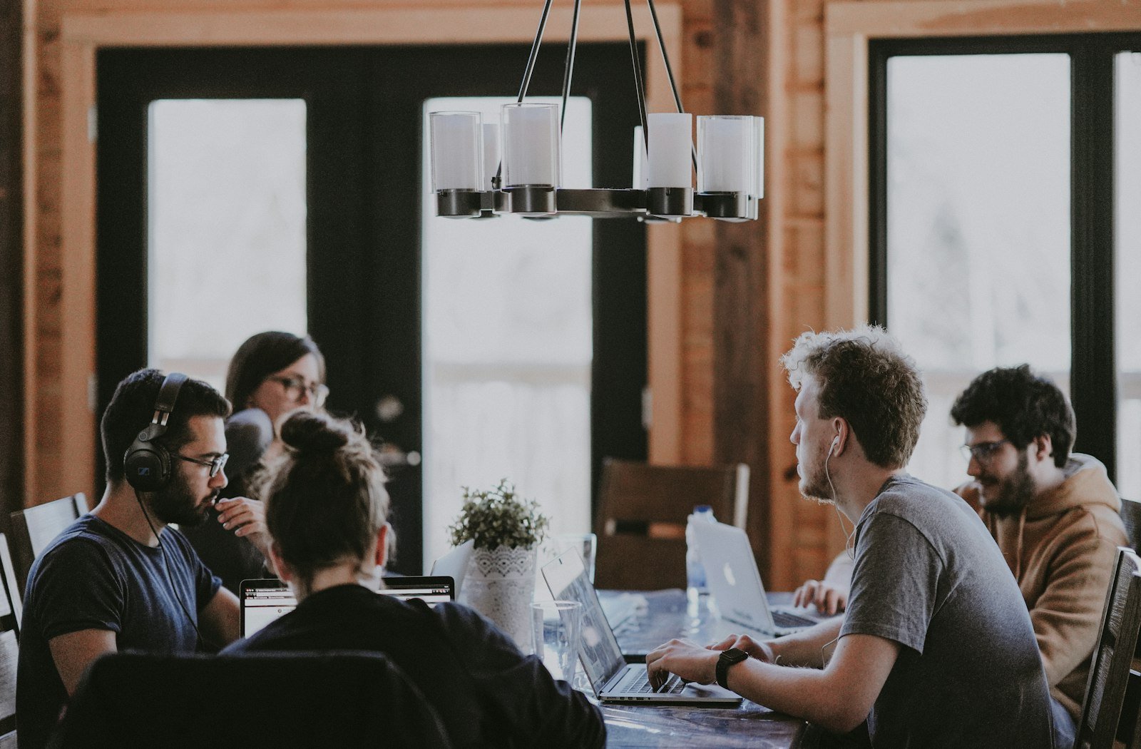 Distributed remote team